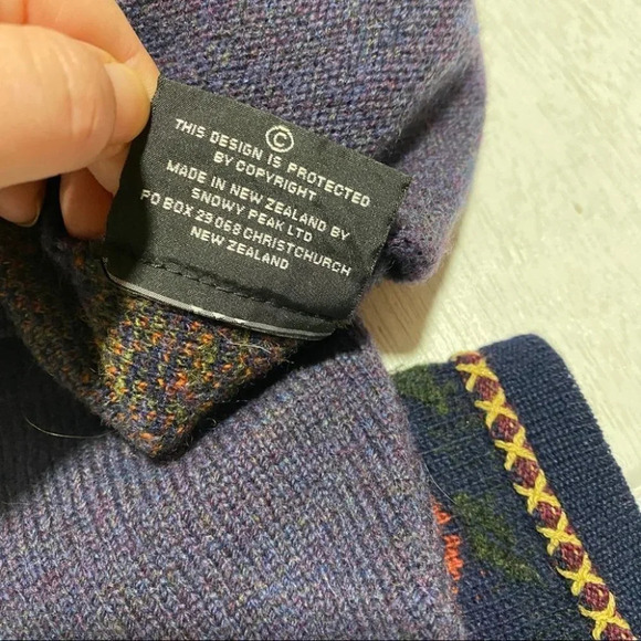 Snowy Peak Cardigan Merino Wool Sweater Floral - Picture 8 of 10